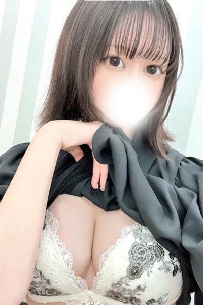 ꤯
